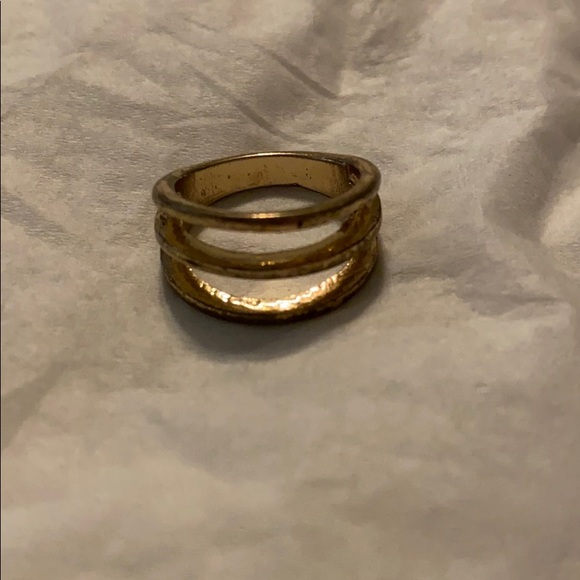 Six Gold Rings - Picture 4 of 7